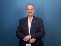 
      
      Mumbai Palmist Darshan Pathak Wins The World Record of Excellence
      
      