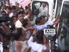 
      
      NCP stages protest against Cong over 'gungi gudiya' remark
      
      