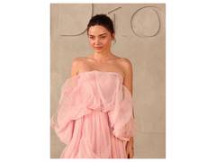 
      
      Miranda Kerr on co-parenting with Orlando Bloom
      
      