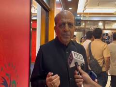
      
      Indian High Commissioner honours Tagore, Nazrul Islam 
      
      