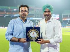 
      
      Harbhajan felicitated Rohan Jaitley during ongoing DPL season
      
      