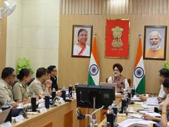 
      
      Delhi LG reviews traffic management, monsoon preparedness
      
      