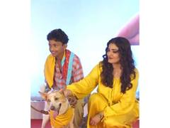 
      
      Raveena Tandon dodges dog bite scare at  Ohh My Dog screening
      
      
