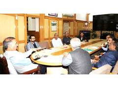 Himachal CM directs medical colleges to boost research