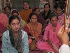 
      
      J-K: 30 rural women undergo wool processing, handloom training
      
      
