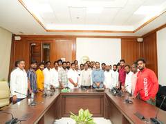 
      
      Telangana: Indefinite strike by gig and platform workers postpone
      
      