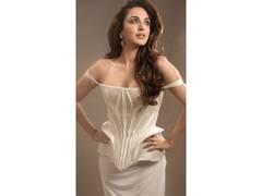 
      
      Toxic trailer launch: Kiara looks ravishing in white outfit
      
      