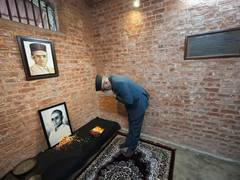 
      
      VP Radhakrishnan pays homage to freedom fighters in Andaman
      
      