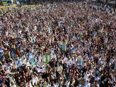 
      
      Jamaat-e-Islami cadres paralyse Pak highways over petrol levy
      
      