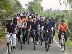 
      
      Mandaviya administers anti-drug oath at 'Sundays on Cycle'
      
      