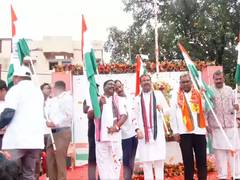 
      
      Dharmendra Pradhan participates in 'Har Ghar Tiranga Yatra'
      
      