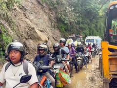 
      
      Sikkim: Debris blocks NH10 at Bardang’s 20 Mile after heavy rain
      
      
