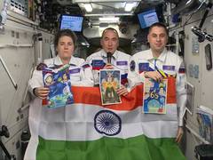 
      
      Russian crew aboard ISS wish India before I-Day
      
      