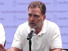 
      
      Condemn violence against protesting students: Rahul Gandhi on Jha
      
      