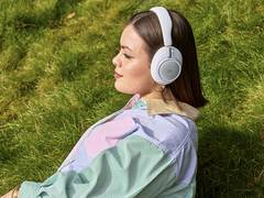 
      
      JBL Live 780NC Review
      
      
