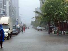 
      
      Heavy rain in Mumbai may disrupt SpiceJet flight operations
      
      