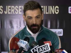 
      
      John Abraham unveils his ETPL team Rotterdam Dockers jersey
      
      