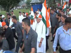 
      
      J-K: LG Manoj Sinha flags off Tiranga Rally in Srinagar
      
      