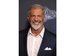
      
      Mel Gibson gives ‘Lethal Weapon 5’ update
      
      