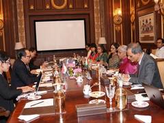 
      
      Nirmala Sitharaman meets Indonesian Vice Minister Juda Agung; Dis
      
      