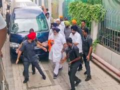 
      
      SAD chief Sukhbir Singh Badal attacked in Maharashtra’s Nanded
      
      