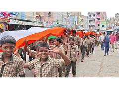 
      
      330-foot Tricolour carried through Markapuram in Har Ghar Tiranga
      
      