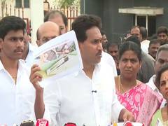 
      
      YSRCP chief Jagan Mohan Reddy meets jailed MLA Virupakshi
      
      