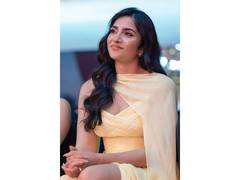 
      
      Rukmini Vasanth opens up about her experience in 'Toxic' 
      
      