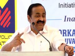 
      
      Keralam CM announces cash rewards for sports achievers
      
      