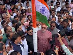 
      
      AIMIM chief Asaduddin Owaisi hoists national flag on I-Day
      
      
