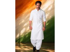 
      
      Shah Rukh Khan extends Independence Day greetings
      
      