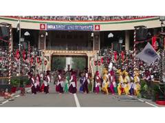 Beating Retreat ceremony at Attari-Wagah marks I-Day