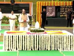 
      
      LS Speaker Om Birla pays homage to Atal Bihari Vajpayee
      
      