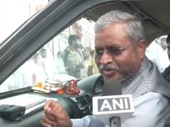 
      
      Marandi urges Jharkhand Govt to hear students' demands 
