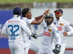 
      
      IND vs SL: Sri Lanka hit back as India slip to 364/5
      
      
