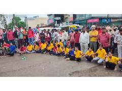 
      
      Lucknow Sarvodaya Girls School students protest ahead of Board
      
      