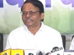 
      
      K Raju meet CM Soren over JPSC-JSSC students' protest
      
      