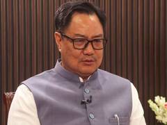 Rijiju asks Congress to apologise to Manmohan Singh over Naxal remark