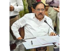 
      
      Karnataka Deputy CM writes to PM Modi to reconsider Mining Law
      
      