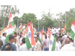 
      
      RJD leaders march to Raj Bhavan over paper leaks, unemployment
      
      