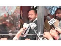 
      
      Bihar: Tejashwi Yadav, RJD workers detained during march
      
      