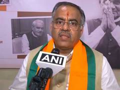BJP's Tarun Chugh slams Kharge over Vande Mataram row