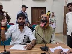 
      
      MP: Congress leader reaches Jan Sunwai in Khandwa with ‘dog'
      
      