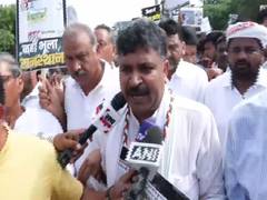 
      
      Congress leaders blocked outside Jaipur school
      
      