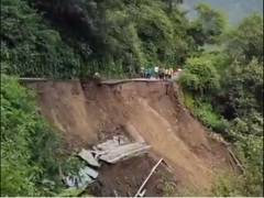 
      
      Uttarakhand monsoon: NH-07 blocked near Devprayag due to debris
      
      