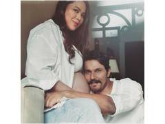 
      
      Lin Laishram pens birthday note for Randeep Hooda
      
      