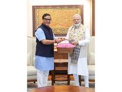 
      
      Assam CM calls on PM Modi, discusses State flood recovery
      
      