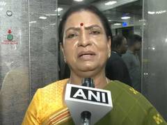 BJP MP Aruna DK slams Telangana CM for skipping zonal meet