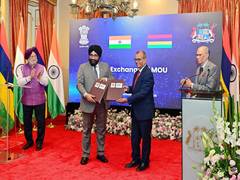 
      
      Hardeep Puri signs oil, gas cooperation MoU with Mauritius
      
      