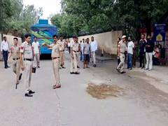 
      
      Two Nigerian nationals apprehended for visa overstay in Delhi's Dwarka under Operation VISTA 1.0
      
      